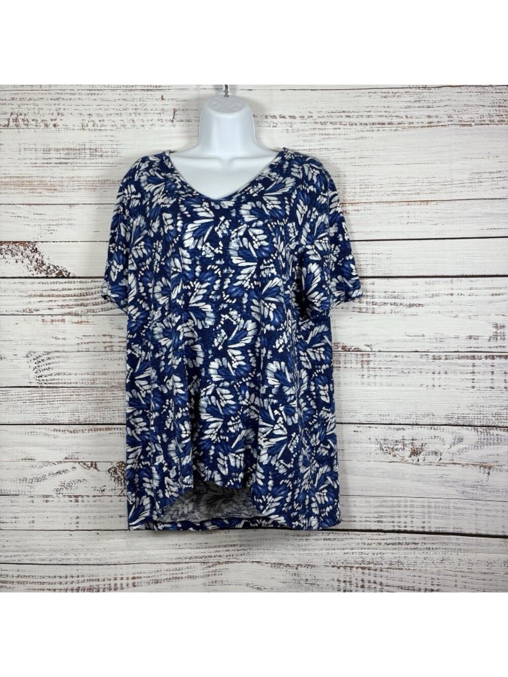 Chicos Blue Geometric Short Sleeve Top